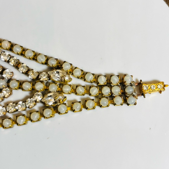 SOLD! Vintage 1930s Czech Uranium Glass Bijoux M.G. Spider Bracelet - Picture 9 of 12